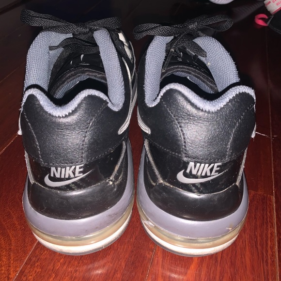 Nike Air Athletic Sneakers - Picture 4 of 6